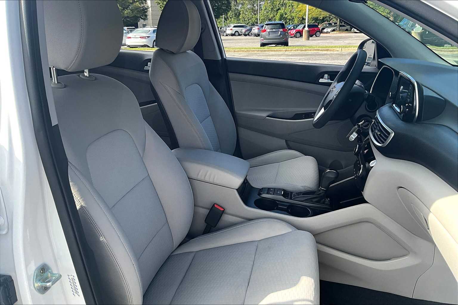 2021 Hyundai Tucson SE photo 16
