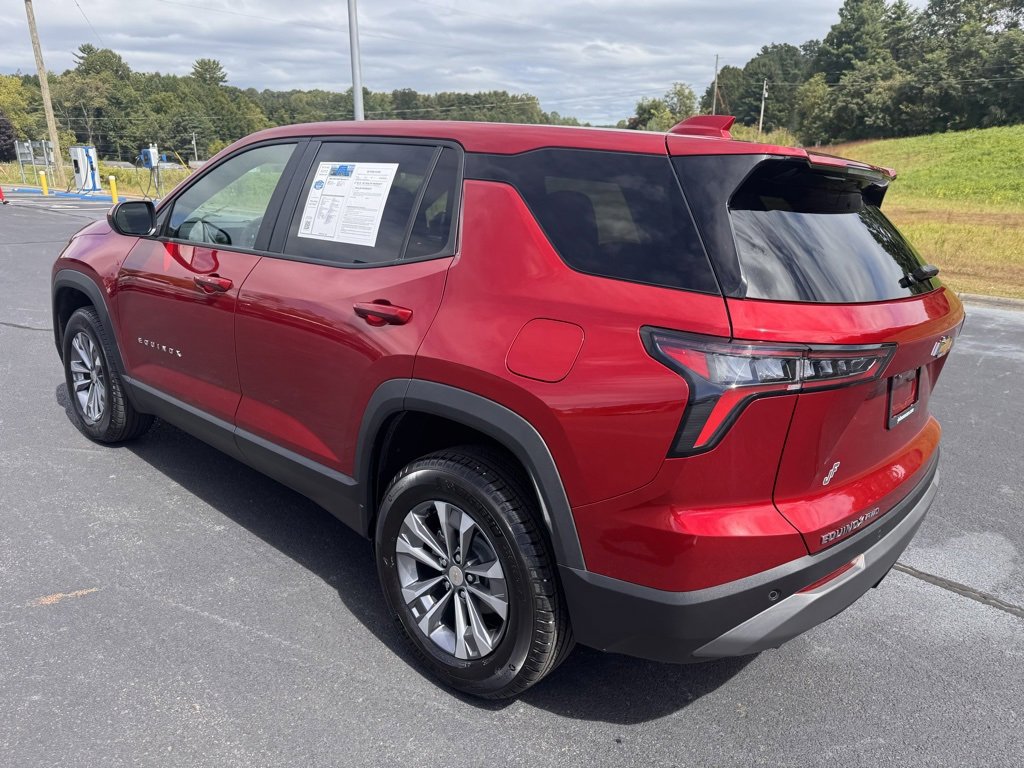 2025 Chevrolet Equinox LT photo 13