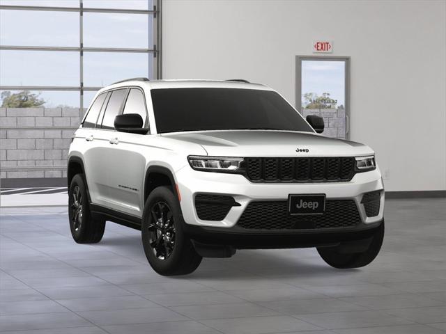2025 Jeep Grand Cherokee Altitude photo 8