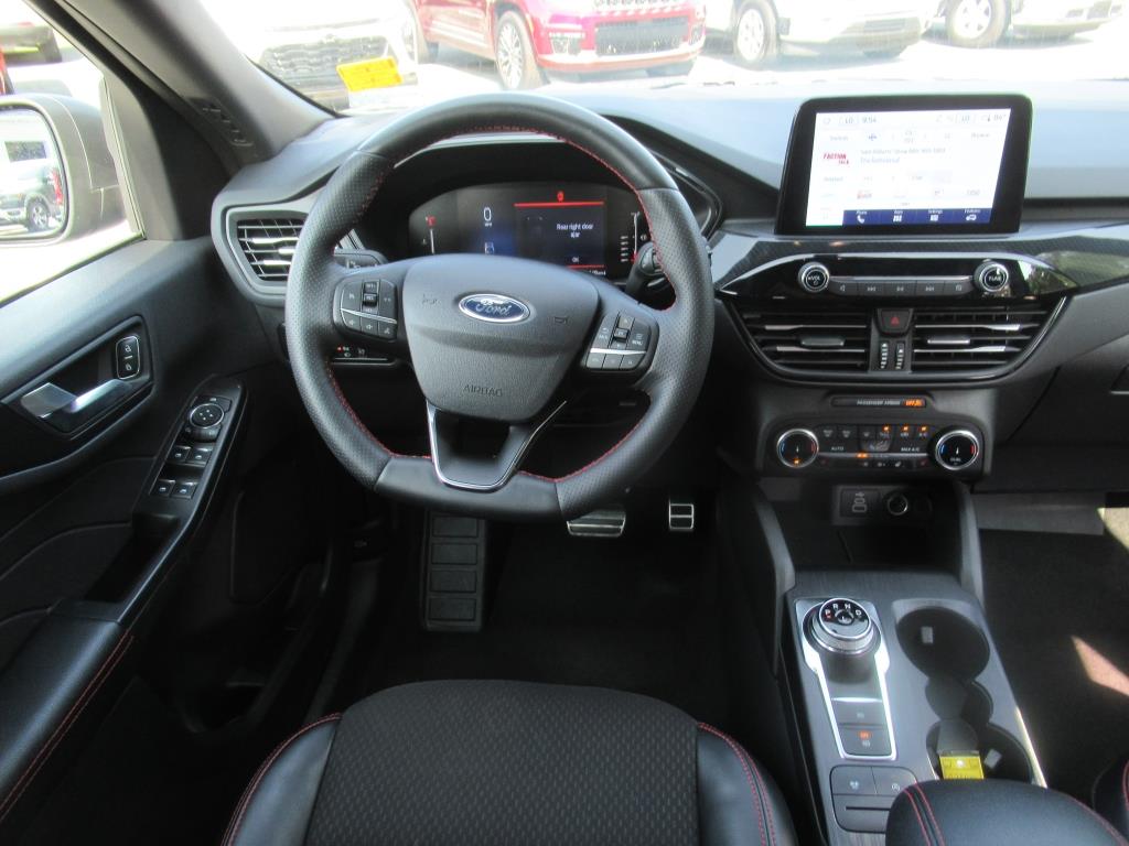 2024 Ford Escape ST-Line photo 14
