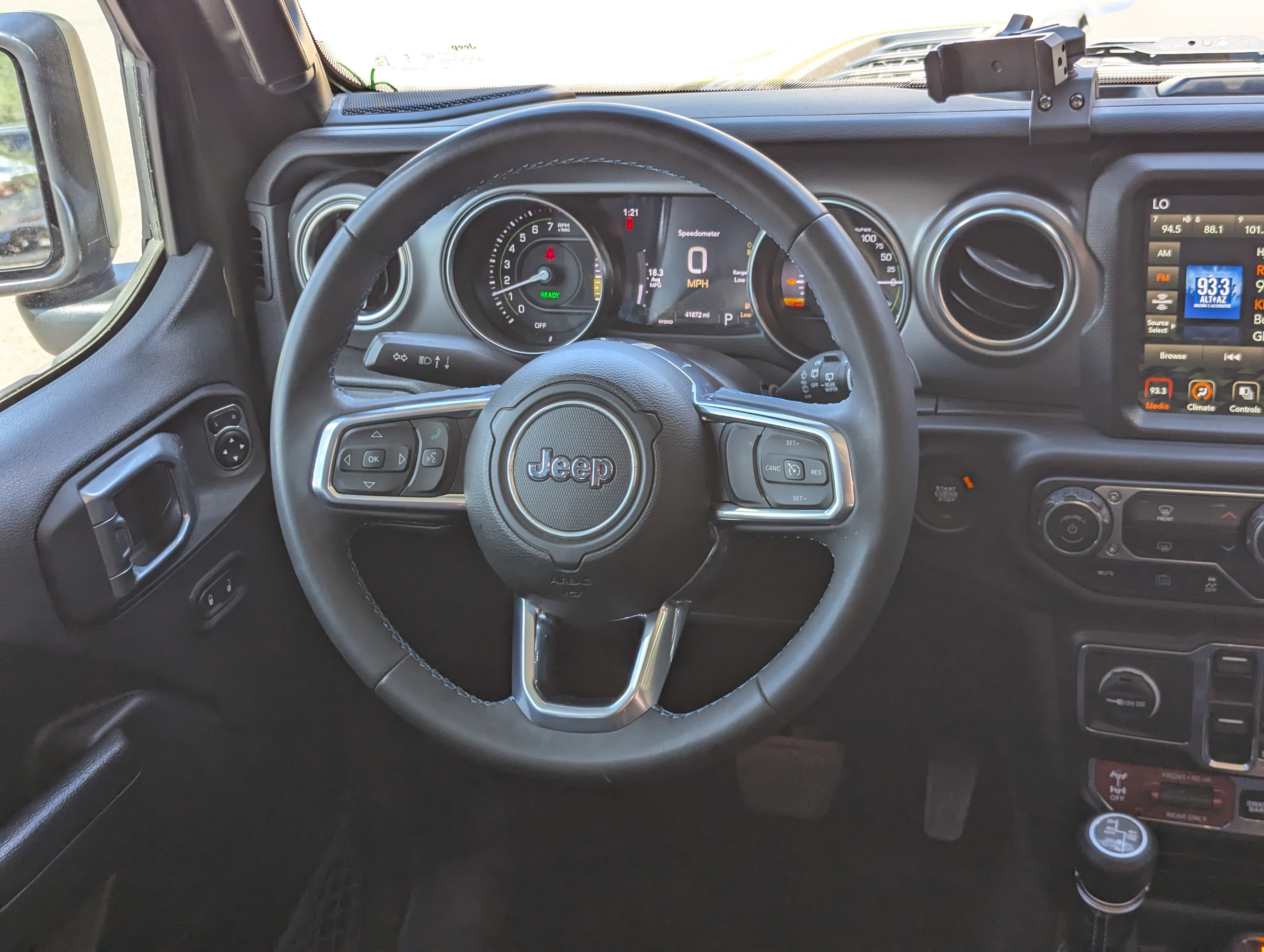 2023 Jeep Wrangler 4xe Rubicon photo 2
