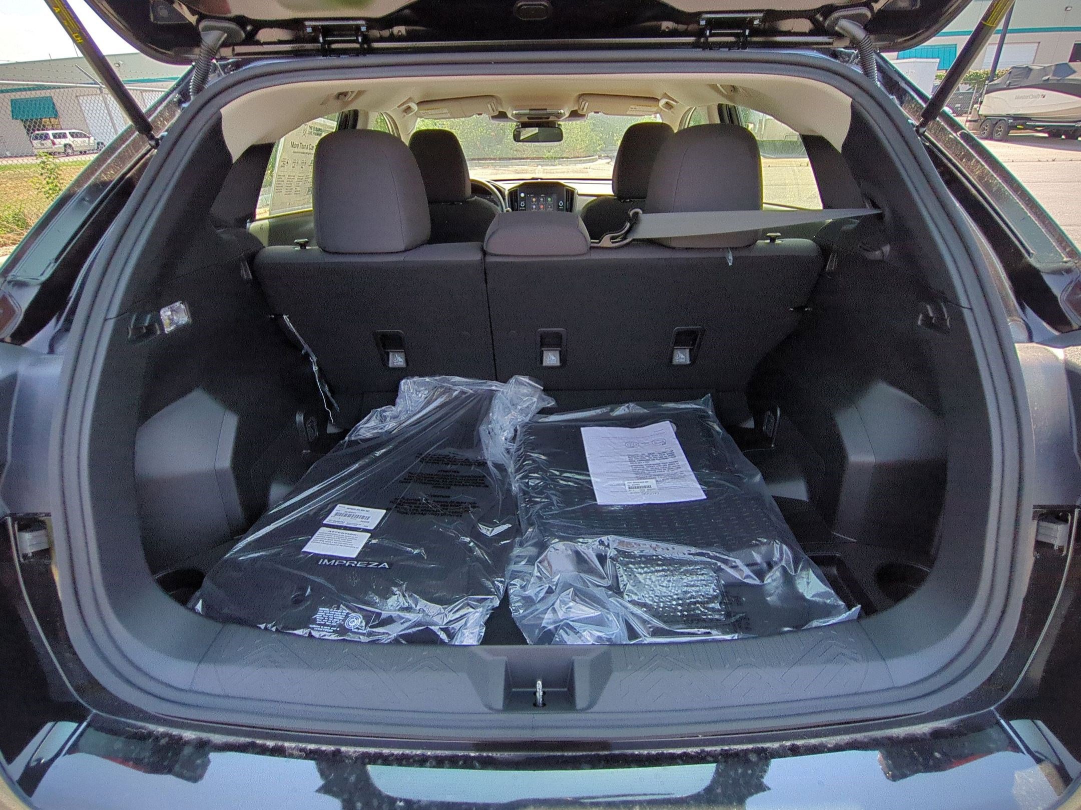 2025 Subaru Impreza Base photo 16