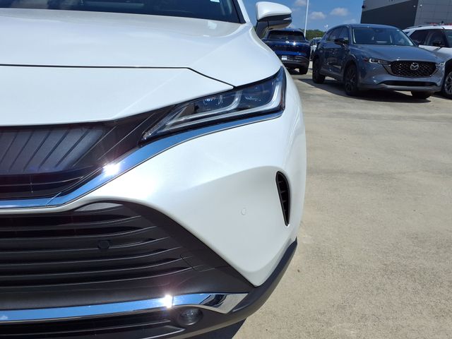 2024 Toyota Venza XLE photo 10