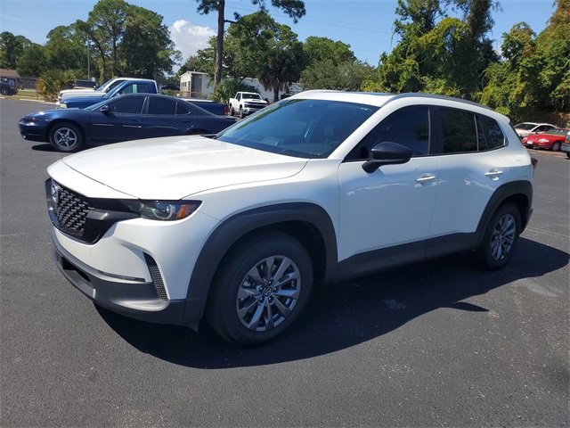 2023 Mazda CX-50 2.5 Preferred Plus photo 3