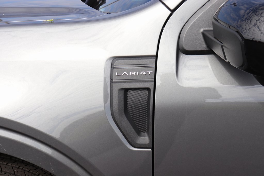 2025 Ford Maverick Lariat photo 5