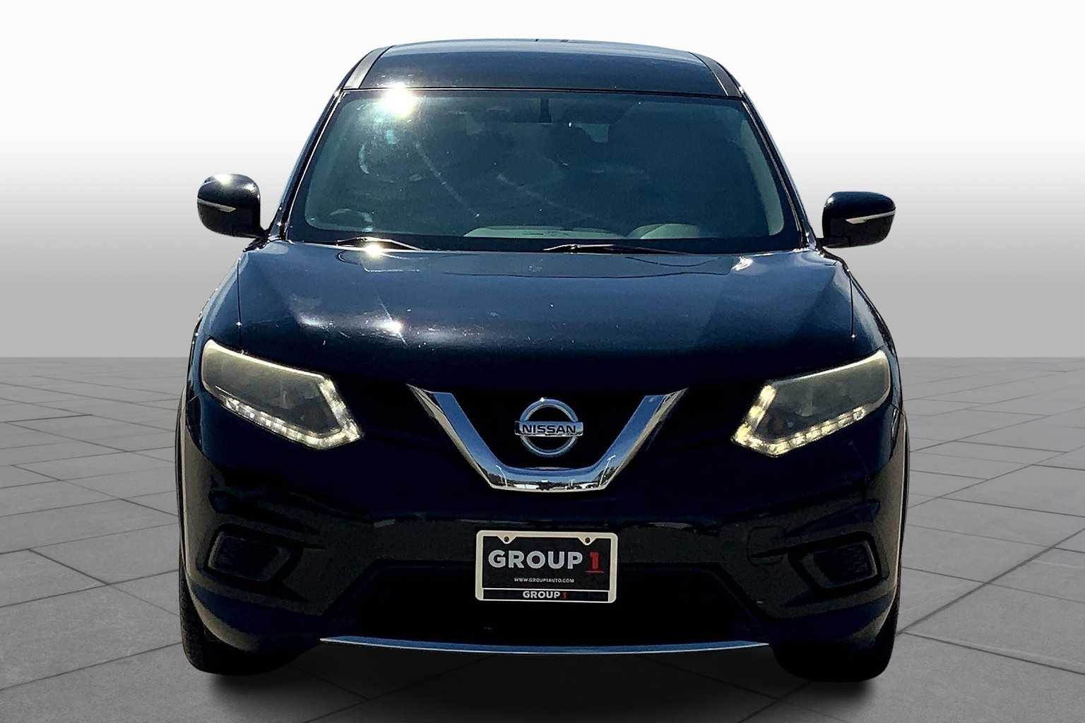2014 Nissan Rogue S photo 3