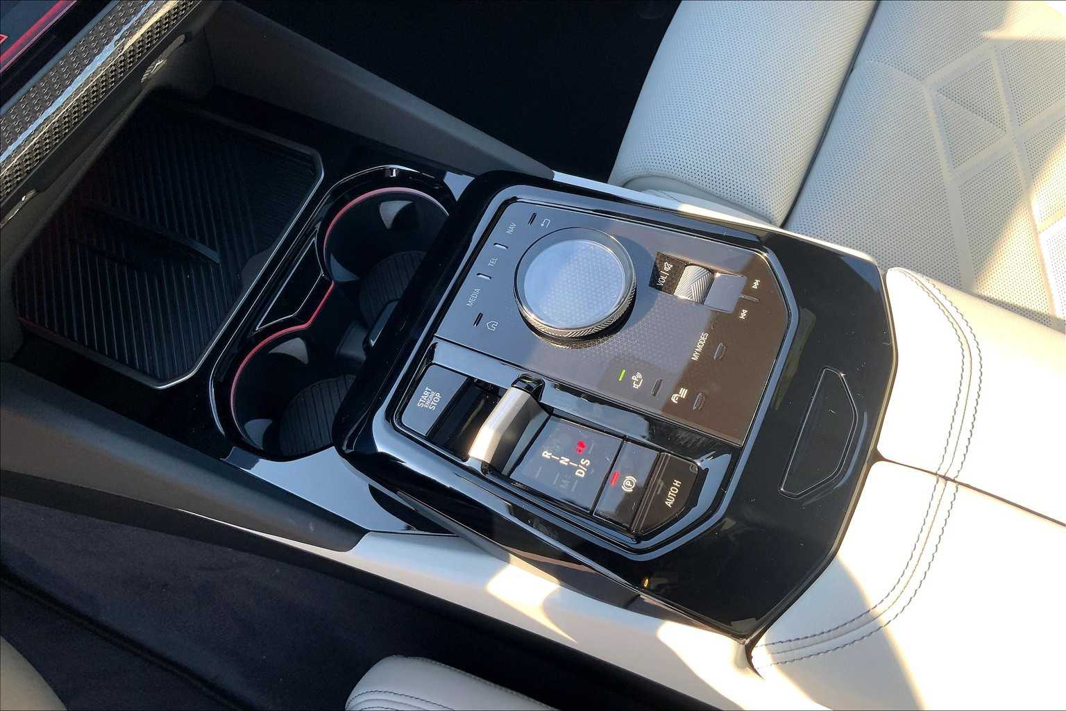 2026 Bmw 550e xDrive photo 8