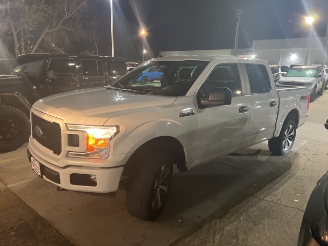 2020 Ford F-150 XL's photo