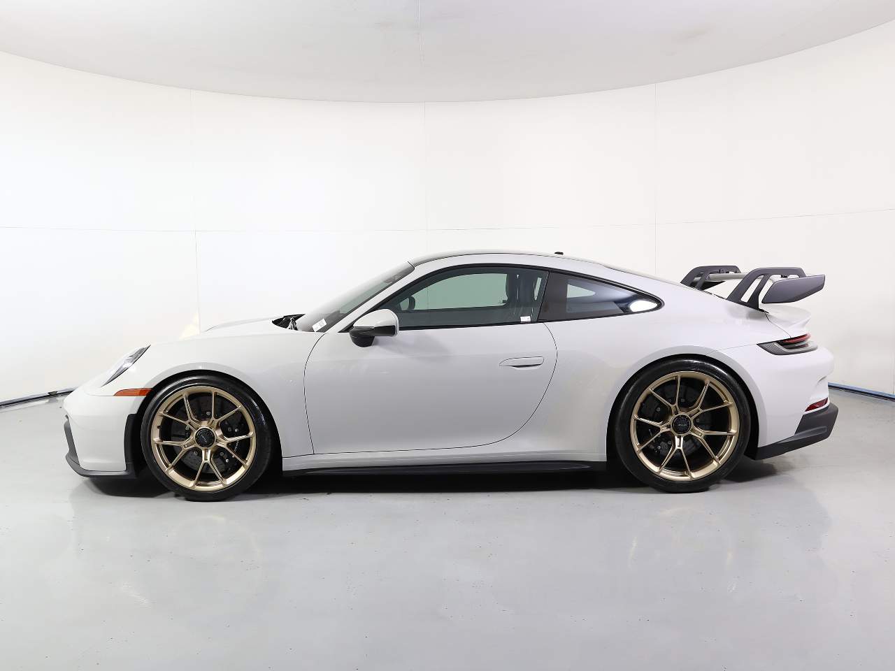 2022 Porsche 911 GT3 photo 2