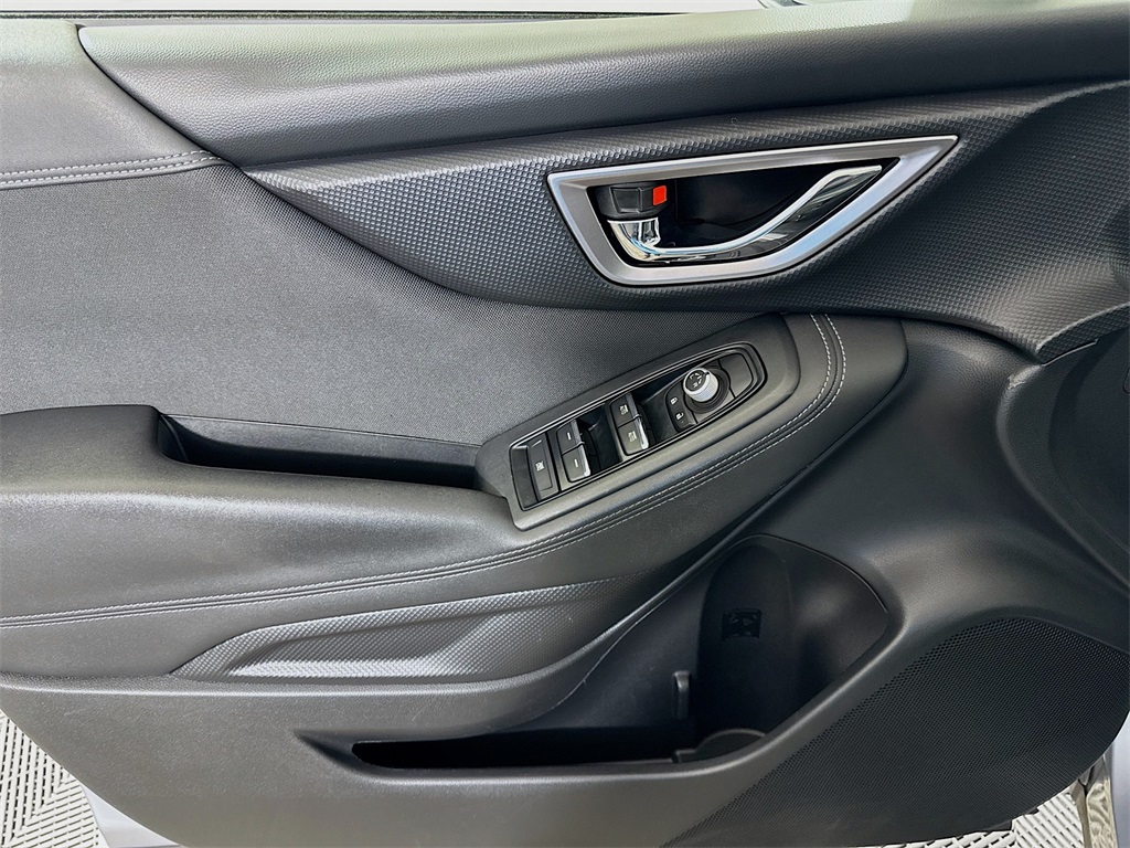 2020 Subaru Forester Premium photo 21