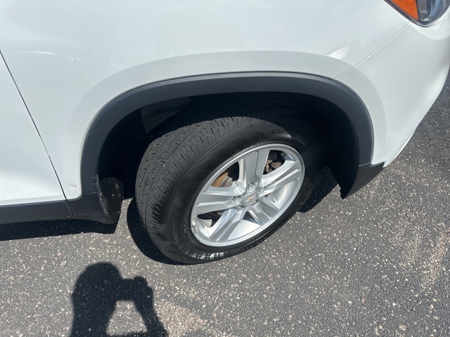 2022 Chevrolet Trax LS photo 9