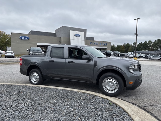 2025 Ford Maverick XL photo 2