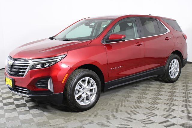 2023 Chevrolet Equinox LT photo 3