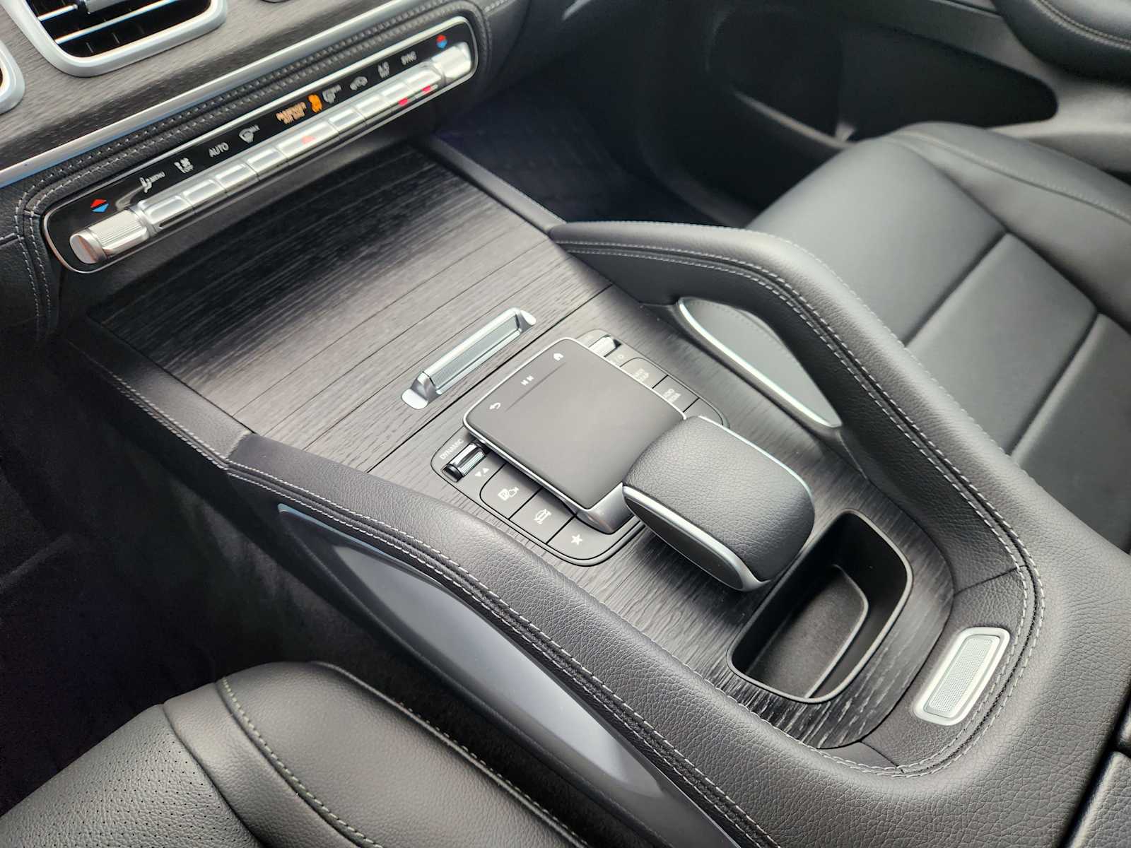 2024 Mercedes Benz GLE 450 4MATIC photo 14
