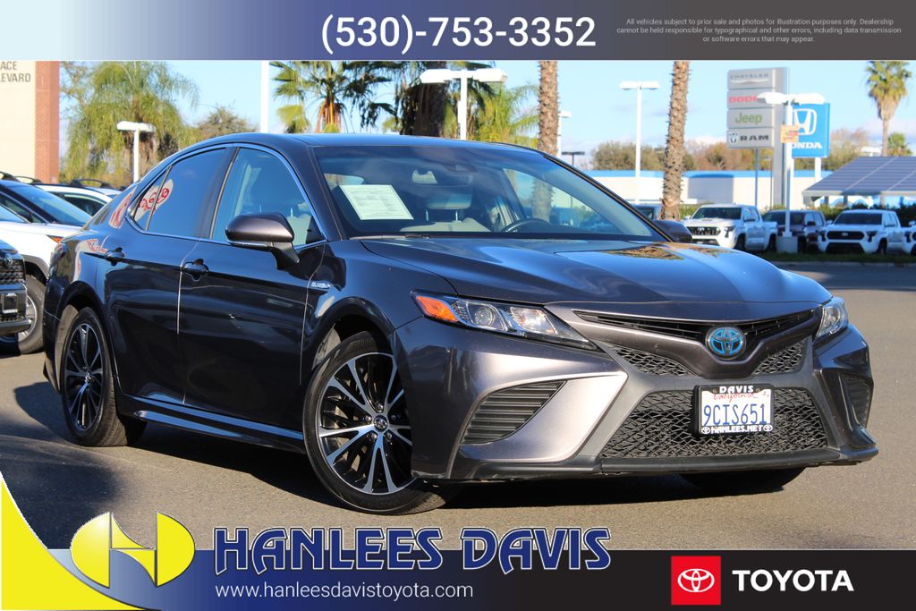 2019 Toyota Camry SE