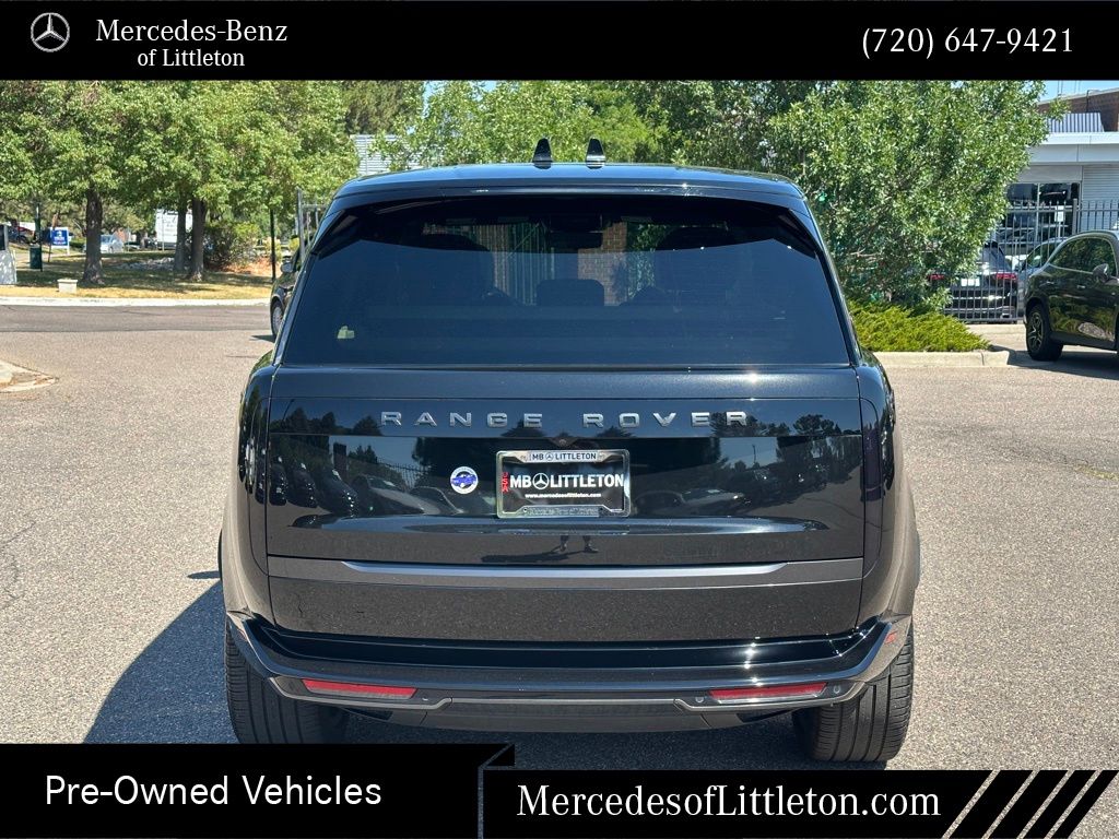 2024 Land Rover Range Rover SE photo 2