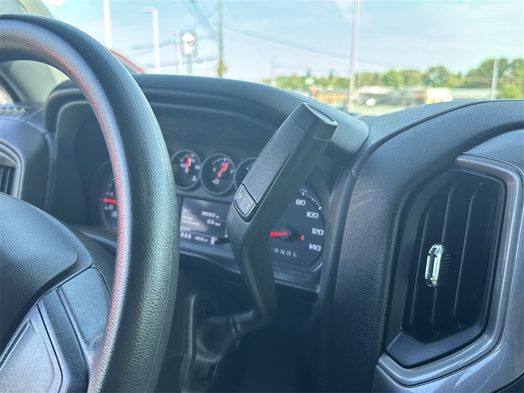 2024 Chevrolet Silverado 2500HD Custom photo 25