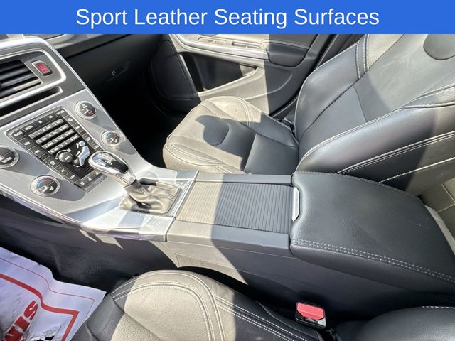 2018 Volvo V60 T5 photo 17