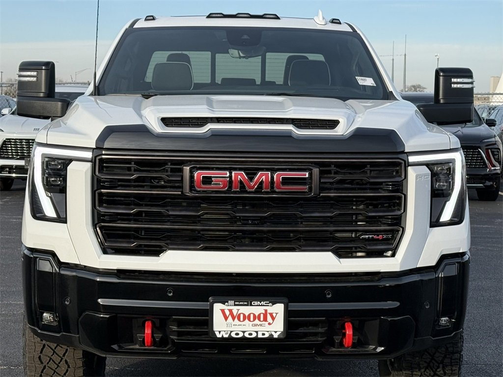 2026 GMC SIERRA HD - Image 2