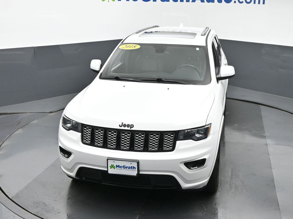 2018 Jeep Grand Cherokee Altitude photo 21