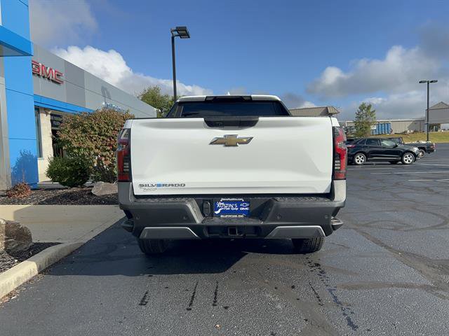 2026 Chevrolet Silverado EV LT photo 5