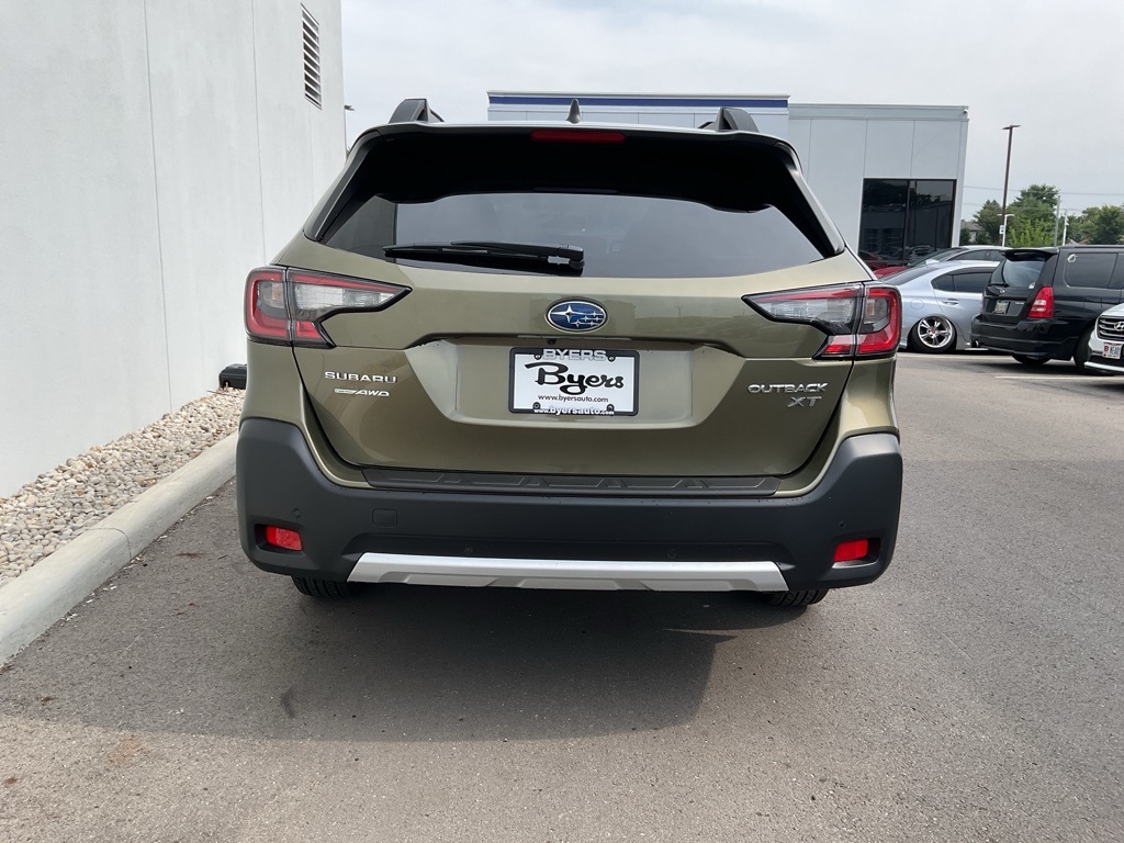 2025 Subaru Outback Limited XT photo 4