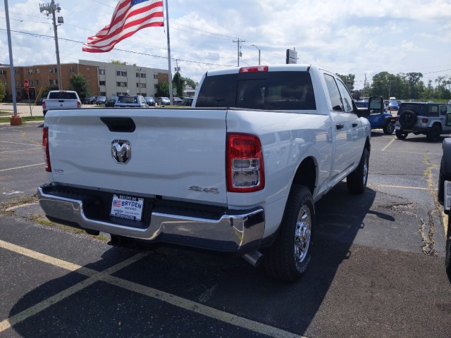 2023 Ram 3500 Tradesman photo 2