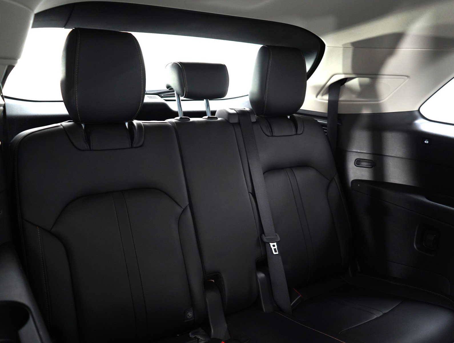2024 Mazda CX-90 Premium photo 12