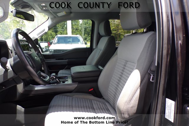 2023 Ford F-150 XLT photo 3