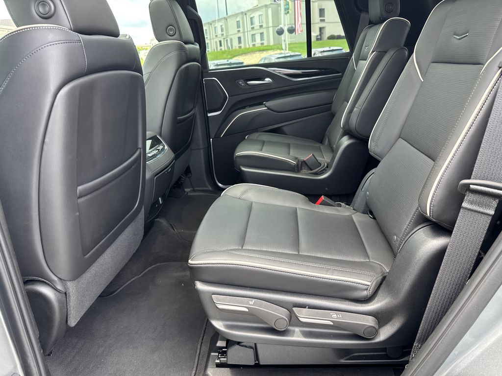2023 Cadillac Escalade Sport photo 19
