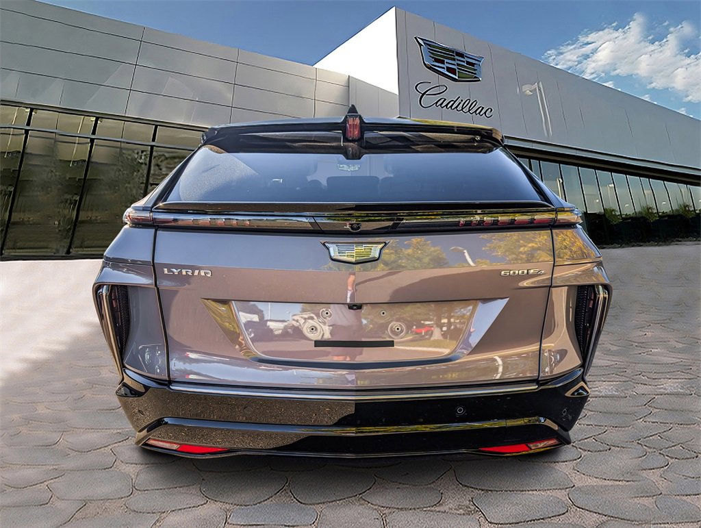 2026 Cadillac Lyriq Luxury photo 3