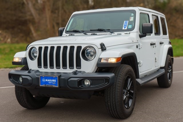 2020 Jeep Wrangler Unlimited Sahara photo 2