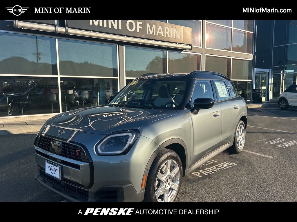2025 MINI Countryman S's photo