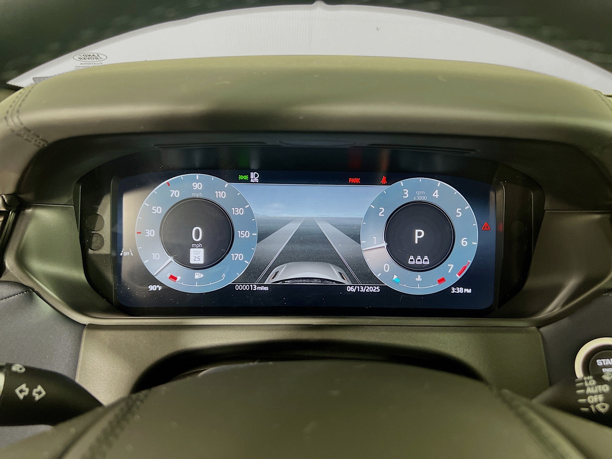 2026 Land Rover Range Rover Velar SE photo 15