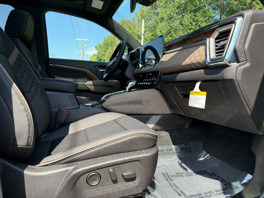 2026 Gmc Canyon Denali photo 31