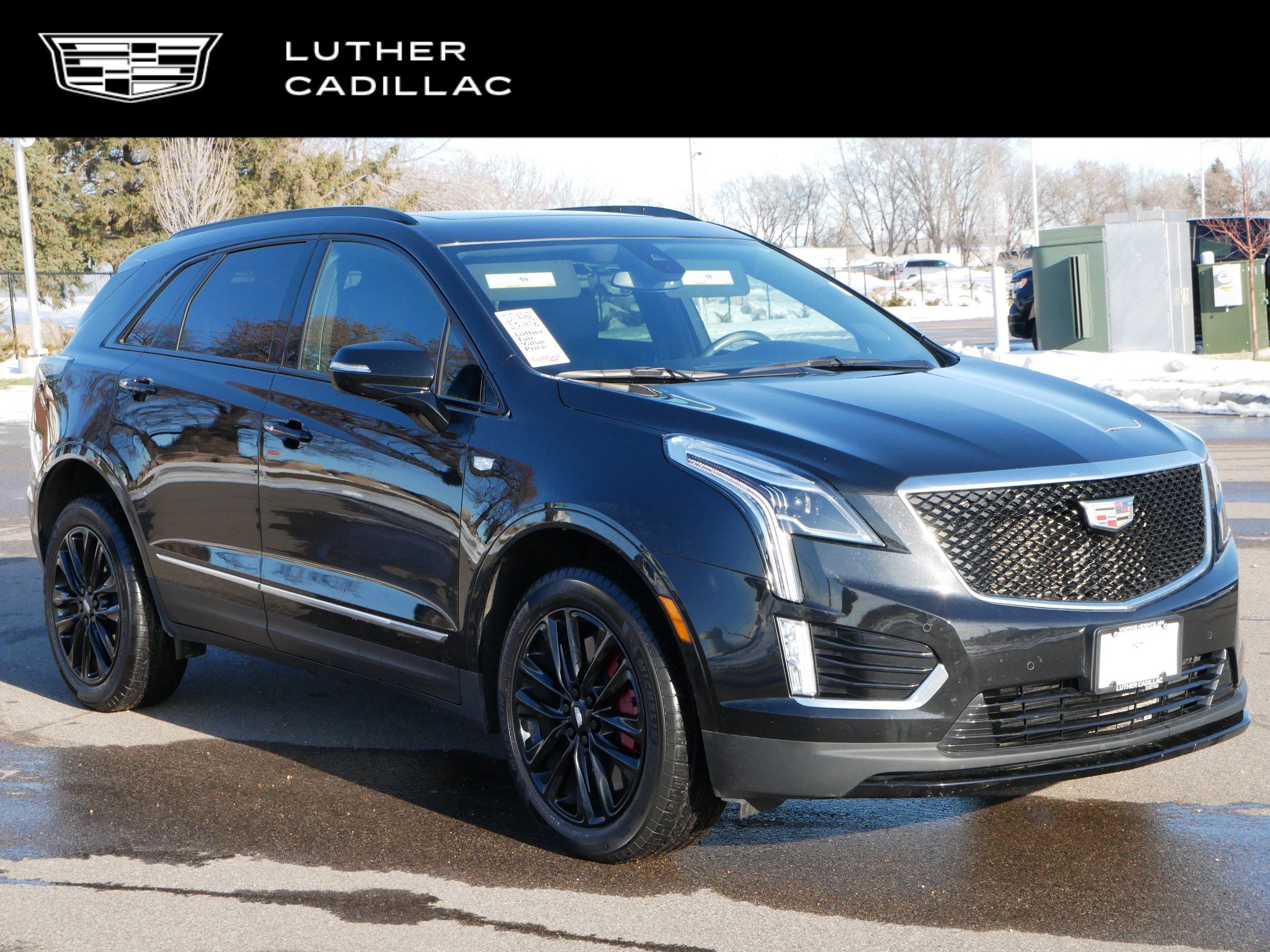 2024 Cadillac XT5 Sport's photo