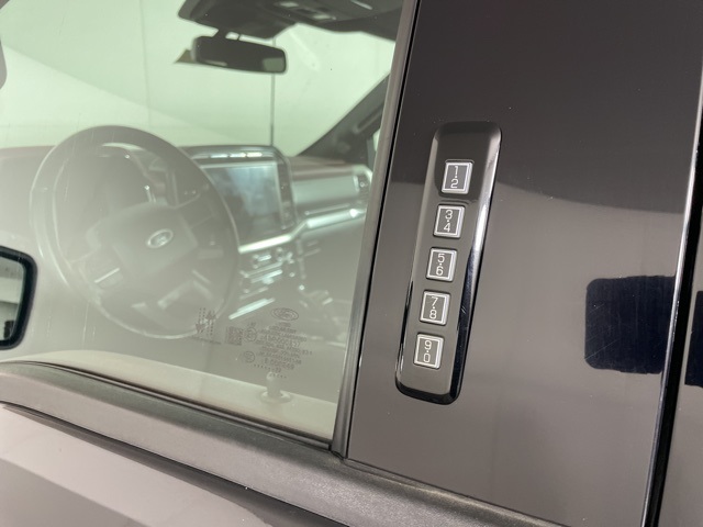 2022 Ford F-150 Lariat photo 9