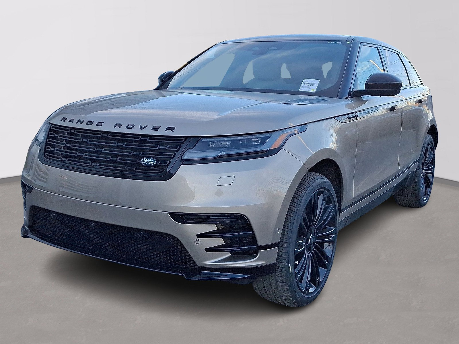 2026 Land Rover Range Rover Velar Dynamic SE's photo