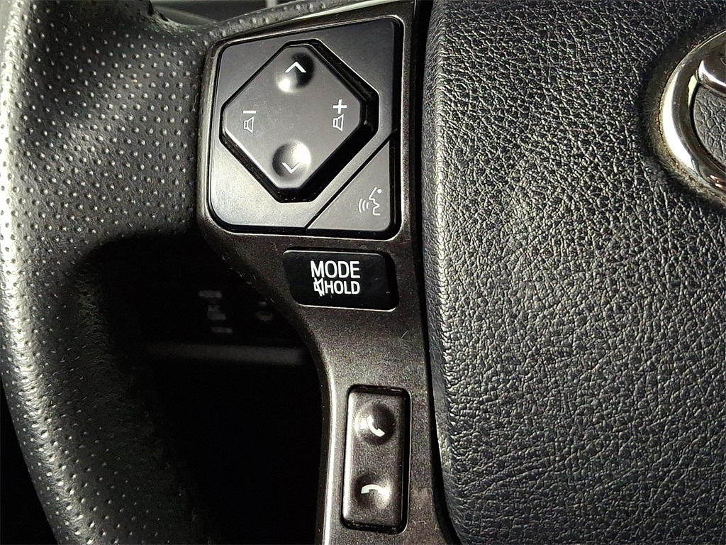 2024 Toyota 4Runner TRD Off-Road 4WD photo 13