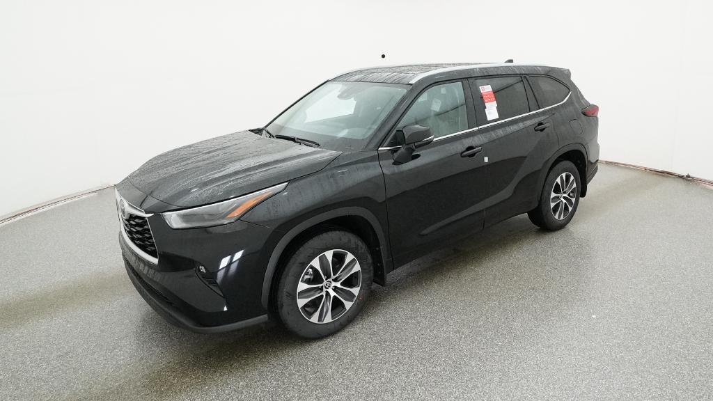 2026 Toyota Highlander XLE's photo