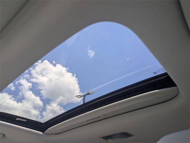 New 2025 Gray Hyundai SEL Convenience FWD image 9