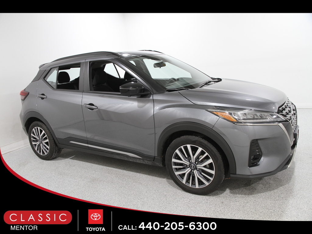 2024 Nissan Kicks SR's photo