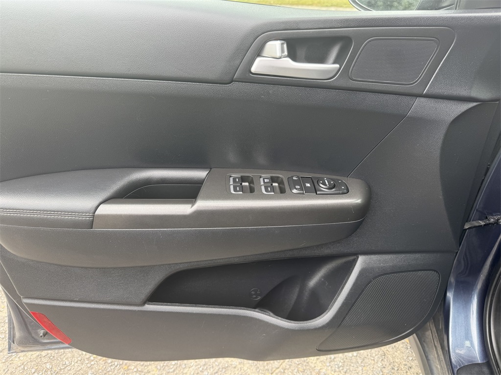 2022 Kia Sportage LX photo 17