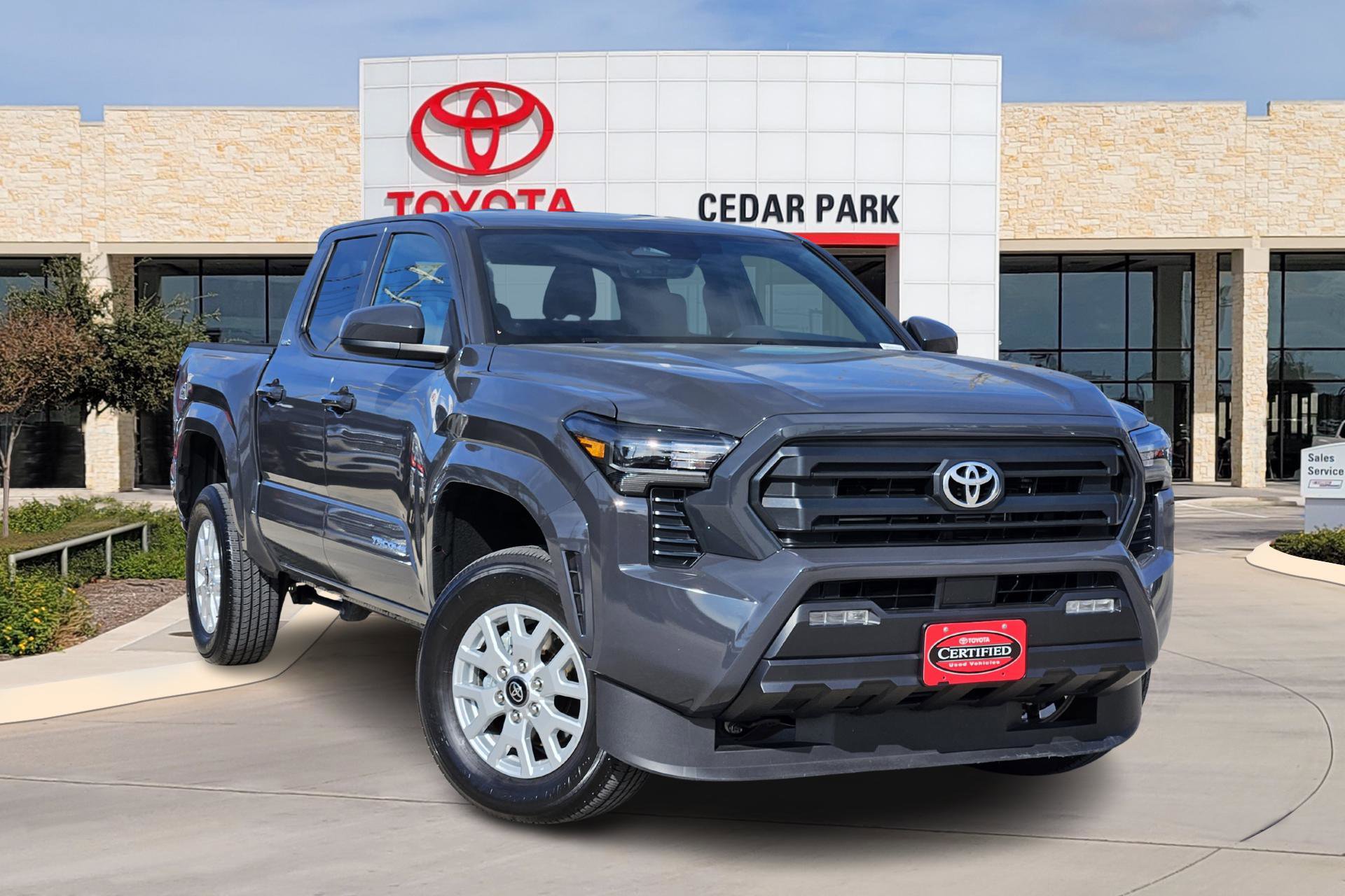 2025 Toyota Tacoma SR5's photo