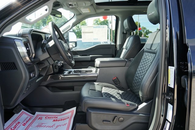 2025 FORD F-250 - Image 33