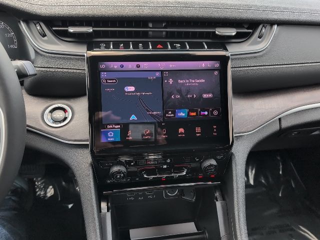 2025 Jeep Grand Cherokee Limited photo 11