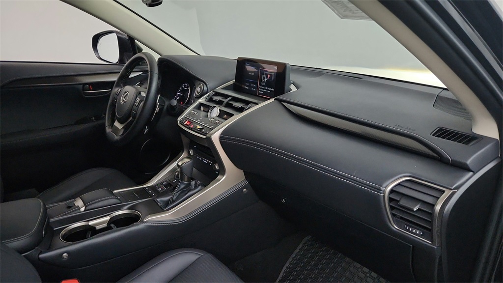 2021 Lexus NX 300 photo 2