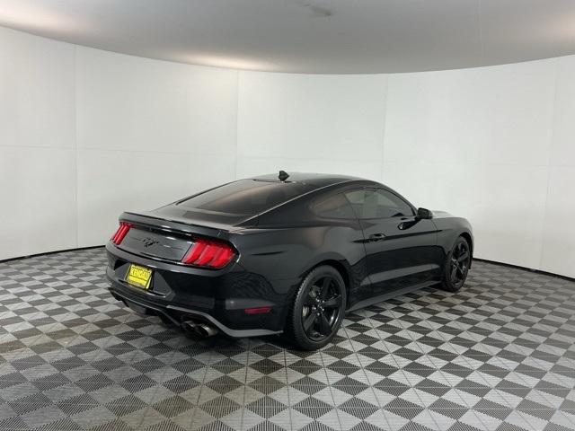 2021 Ford Mustang EcoBoost Premium photo 4