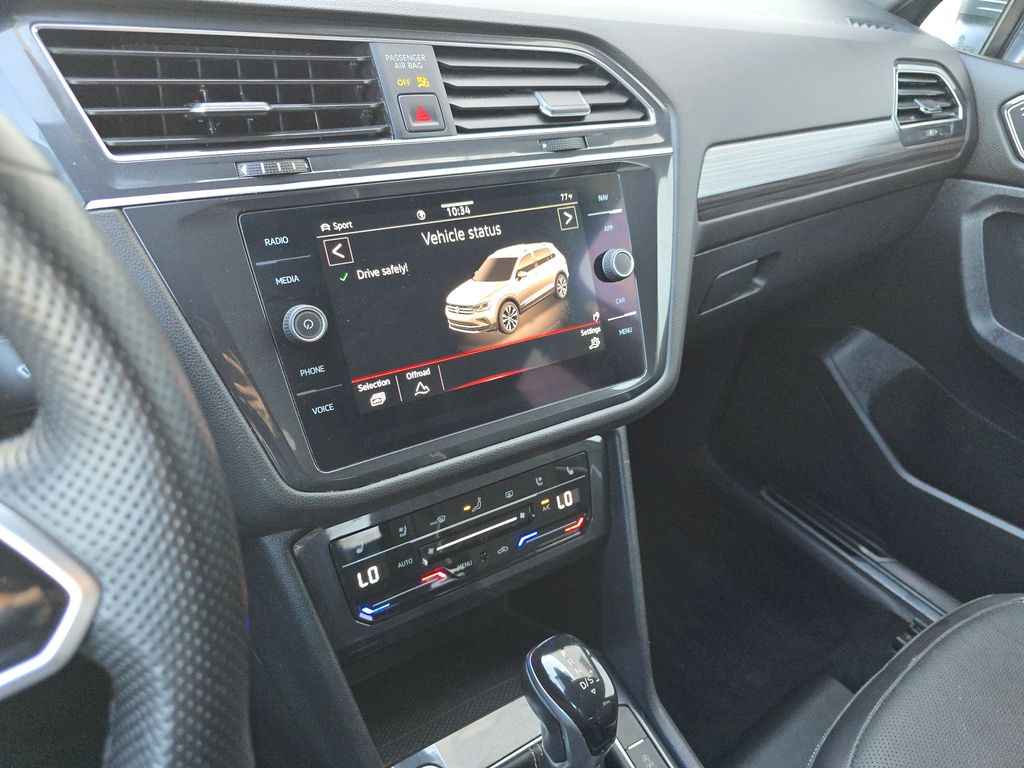 2022 Volkswagen Tiguan SEL Premium R-Line photo 24