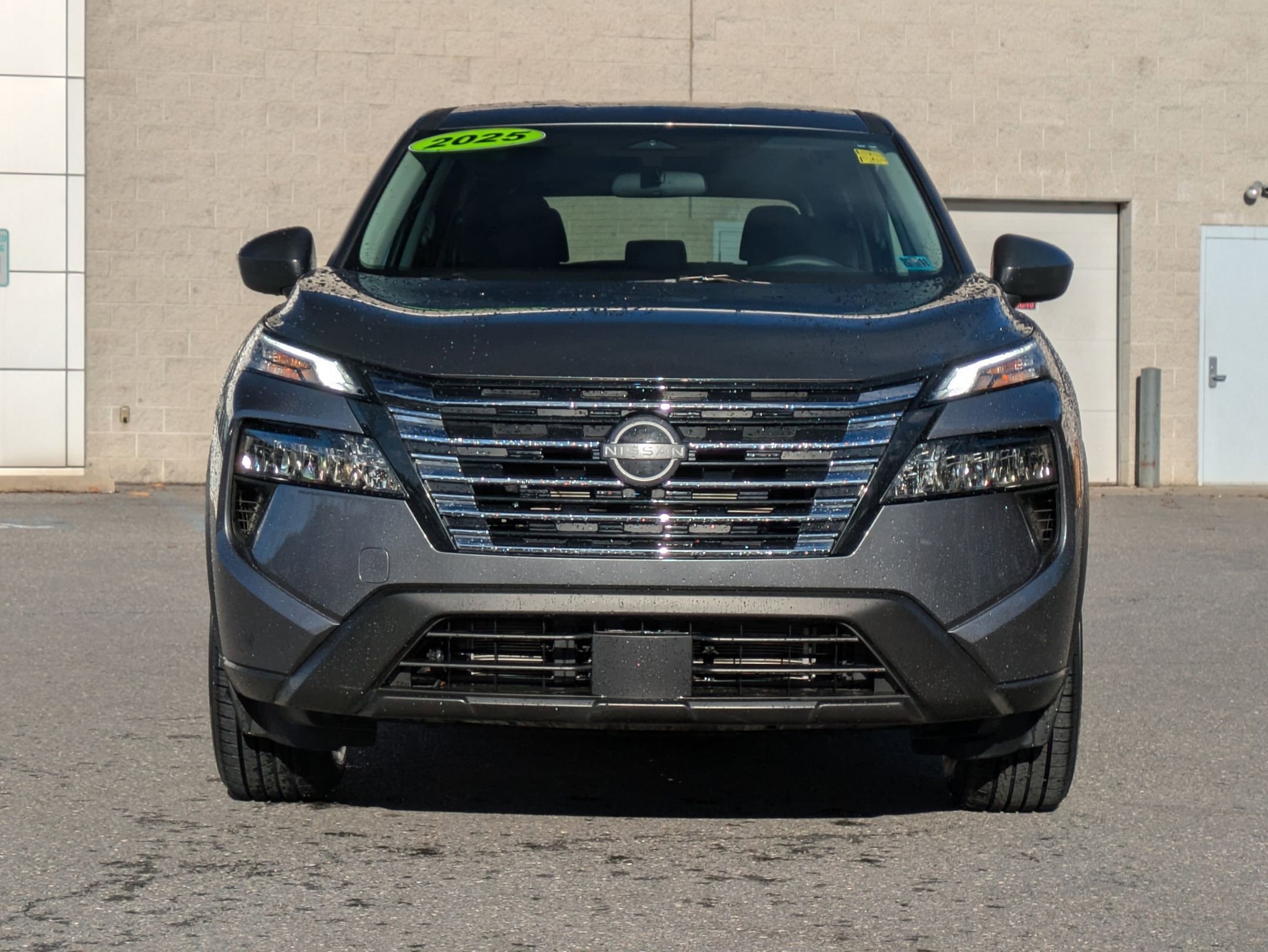 2025 Nissan Rogue S photo 2